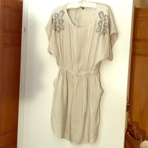 Silky silver dress with POCKETS! ✨✨